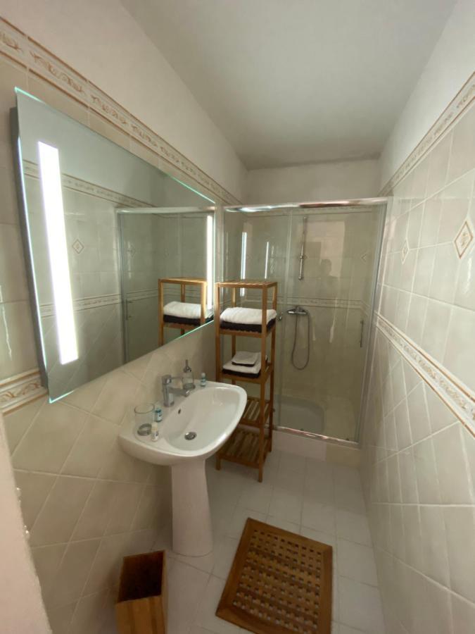 Kourline Villalunoterie Futuroscope Piscine Spa Oyre Luaran gambar